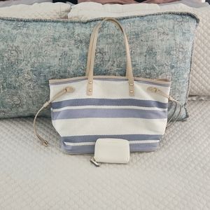 Stitch fix tote with wallet